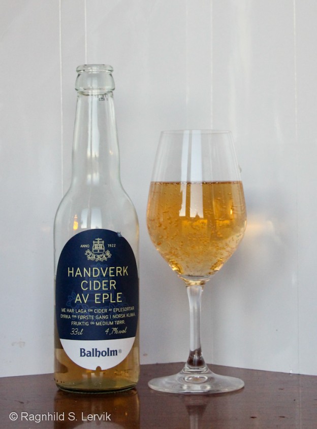 Balholm Cider Med Ferske Epler